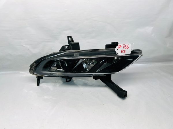 01219102 2016 2017 2018 2019 NISSAN MAXIMA FRONT RIGHT OEM FOG LIGHT HALOGEN