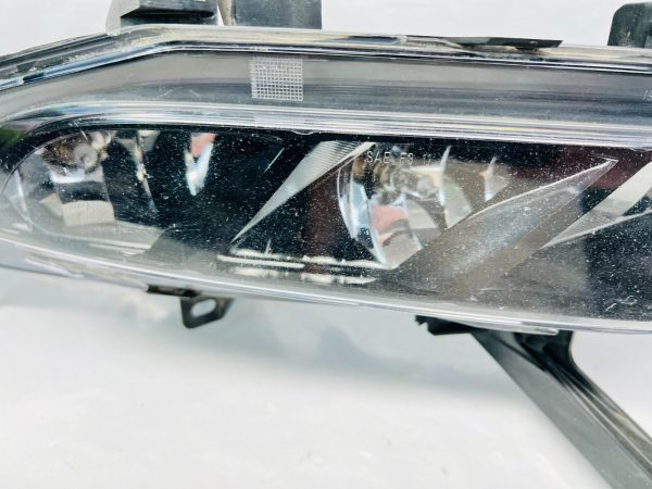 01219102 2016 2017 2018 2019 NISSAN MAXIMA FRONT RIGHT OEM FOG LIGHT HALOGEN - Image 4