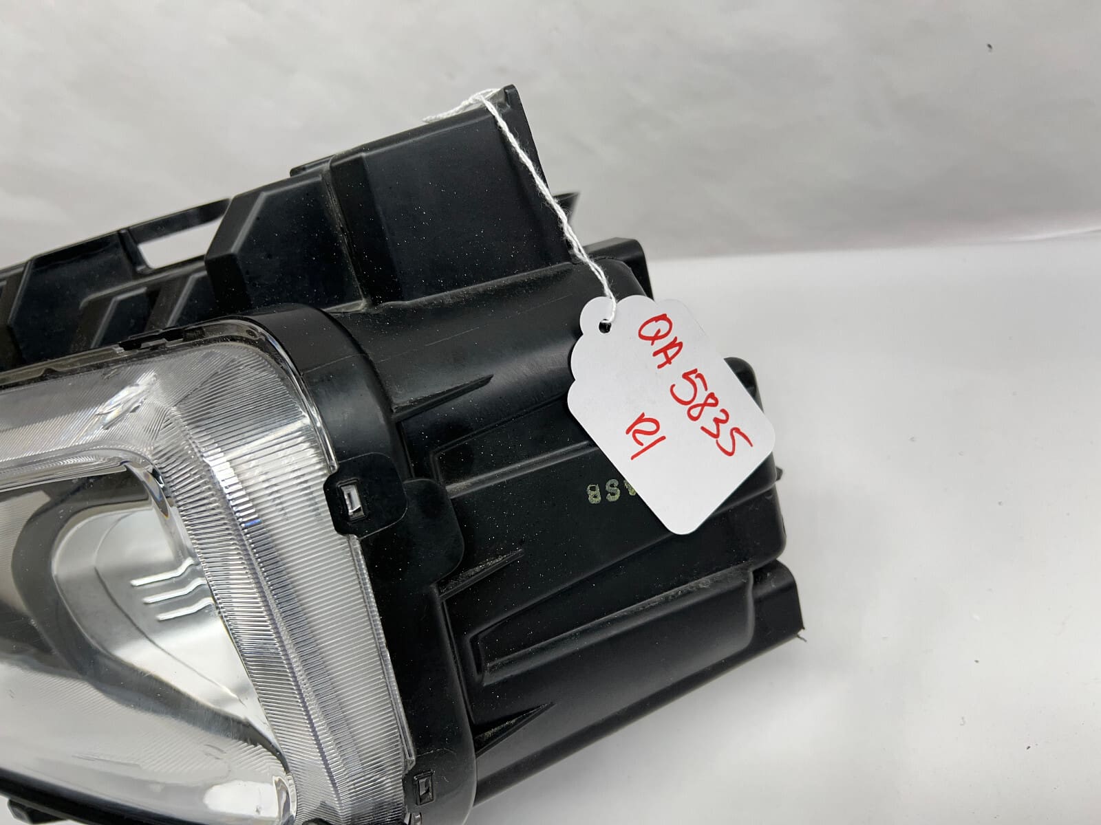 2018 2019 2020 2021 hyundai kona halogen front left oem headlight 92101-J9020 - Image 3