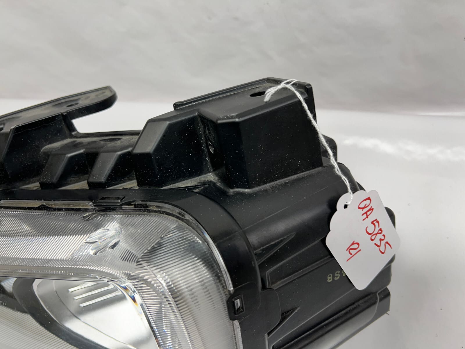 2018 2019 2020 2021 hyundai kona halogen front left oem headlight 92101-J9020 - Image 4