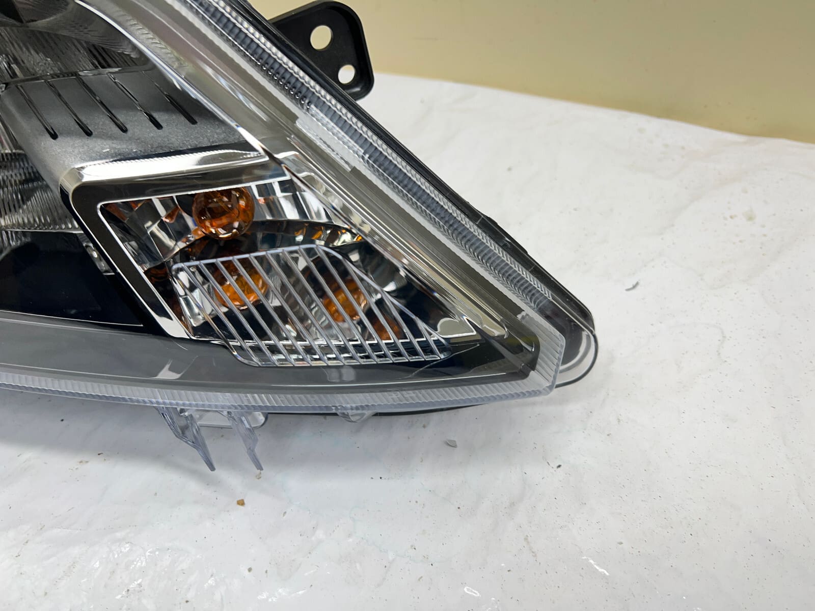 2010 2011 2012 FORD FUSION HALOGEN FRONT RIGHT CAPA HEADLIGHT - Image 3