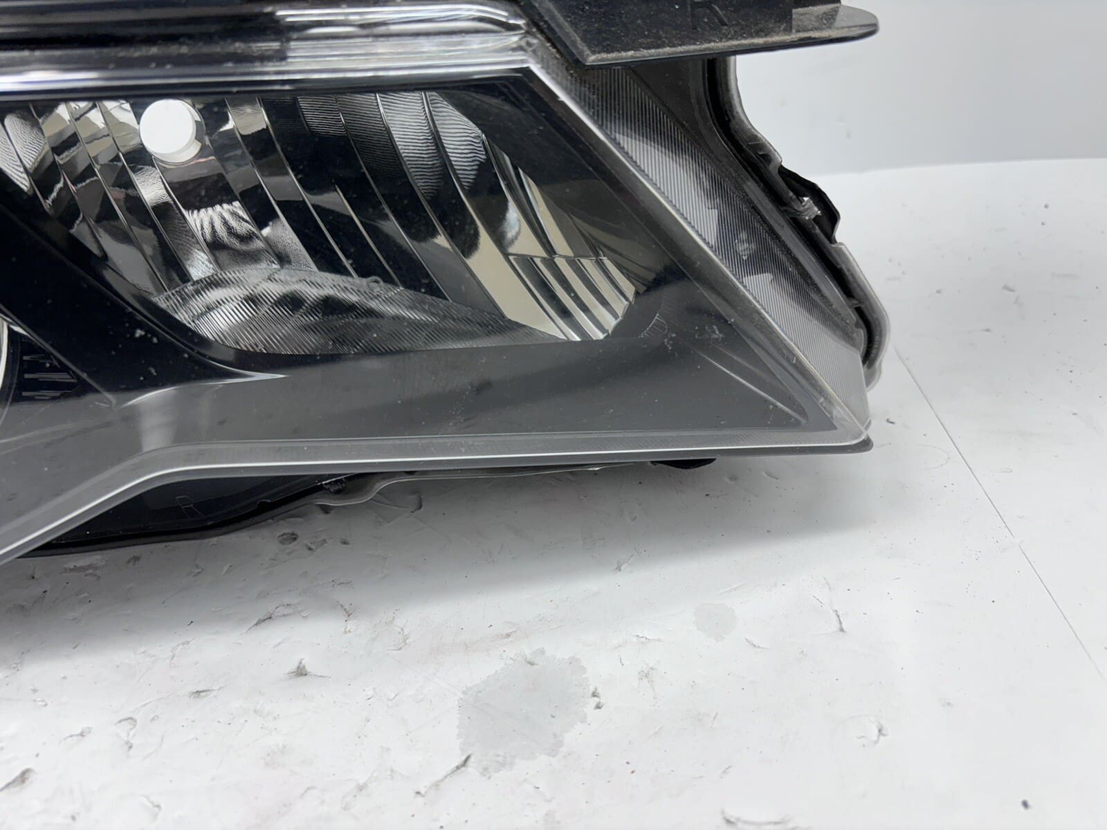 2016-2018 2019 2020 2021 2022 honda pilot ridgeline halogen right oem headlight - Image 2