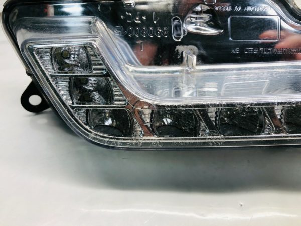 2009 2010 2011 2012 2013 MERCEDES W212 E CLASS LEFT OEM RUNNING LIGHT FOG LIGHT - Image 3