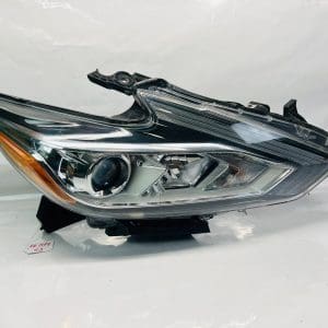 2016 2017 2018 NISSAN ALTIMA HALOGEN FRONT RIGHT OEM HEADLIGHT