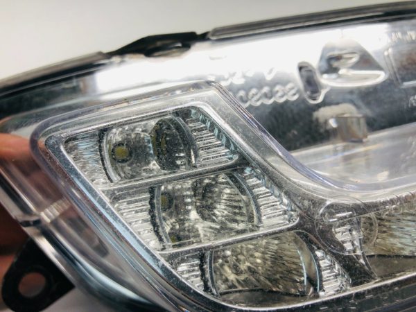 2009 2010 2011 2012 2013 MERCEDES W212 E CLASS LEFT OEM RUNNING LIGHT FOG LIGHT - Image 8