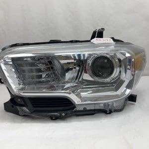 2016 2017 2018 2019 2020 2021 2022 toyota tacoma halogen front left oem headligh