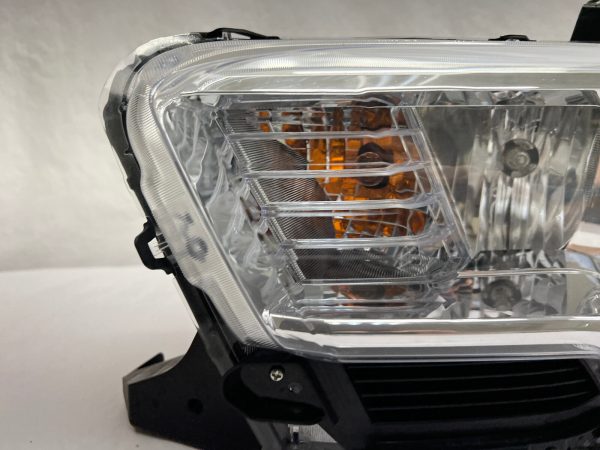 2016 2017 2018 2019 2020 2021 2022 toyota tacoma halogen front left oem headligh - Image 12