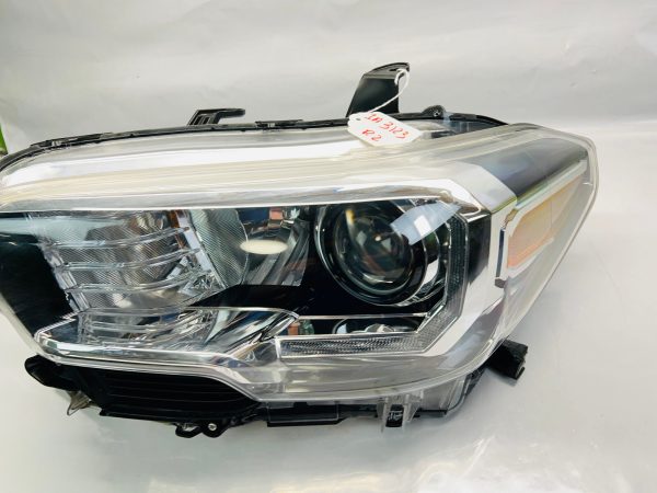 2016 2017 2018 2019 2020 2021 2022 TOYOTA TACOMA HALOGEN LED LEFT OEM HEADLIGHT - Image 2