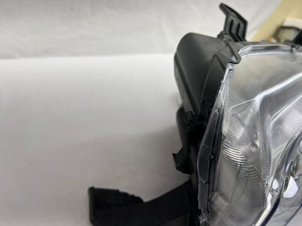 2016 2017 2018 2019 2020 2021 2022 toyota tacoma halogen front left oem headligh - Image 15