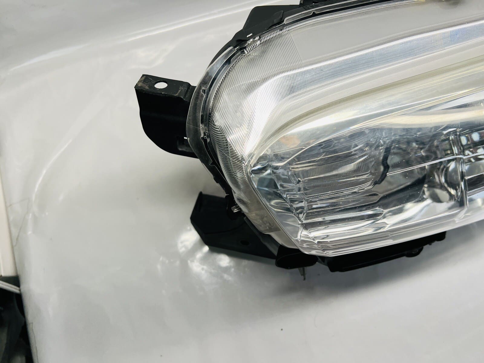 TABS 2016 2017 2018 2019 2020 2021 2022 TOYOTA TACOMA HALOGEN LEFT OEM HEADLIGHT - Image 10