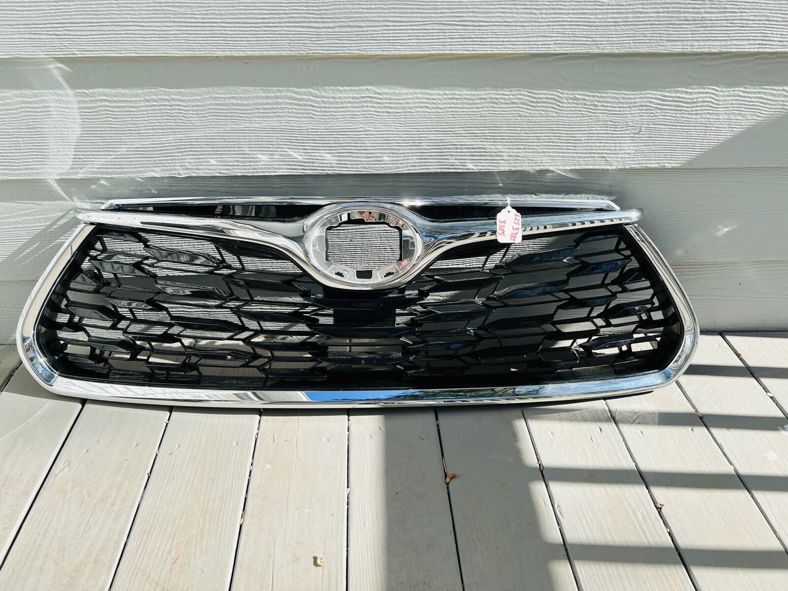 2020 2021 2022 2023 TOYOTA HIGHLANDER CHROME FRONT OEM GRILLE 53111OE250