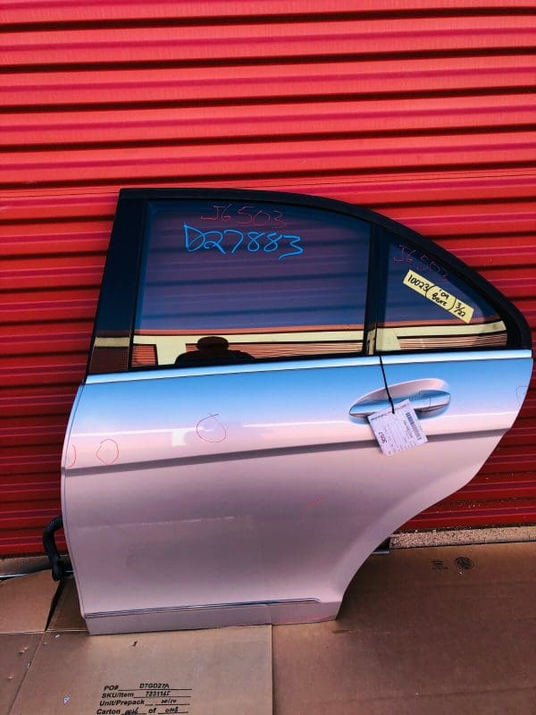 2008-2010 2011 2012 2013 2014 MERCEDES BENZ C CLASS C300 C250 REAR LEFT OEM DOOR - Image 2