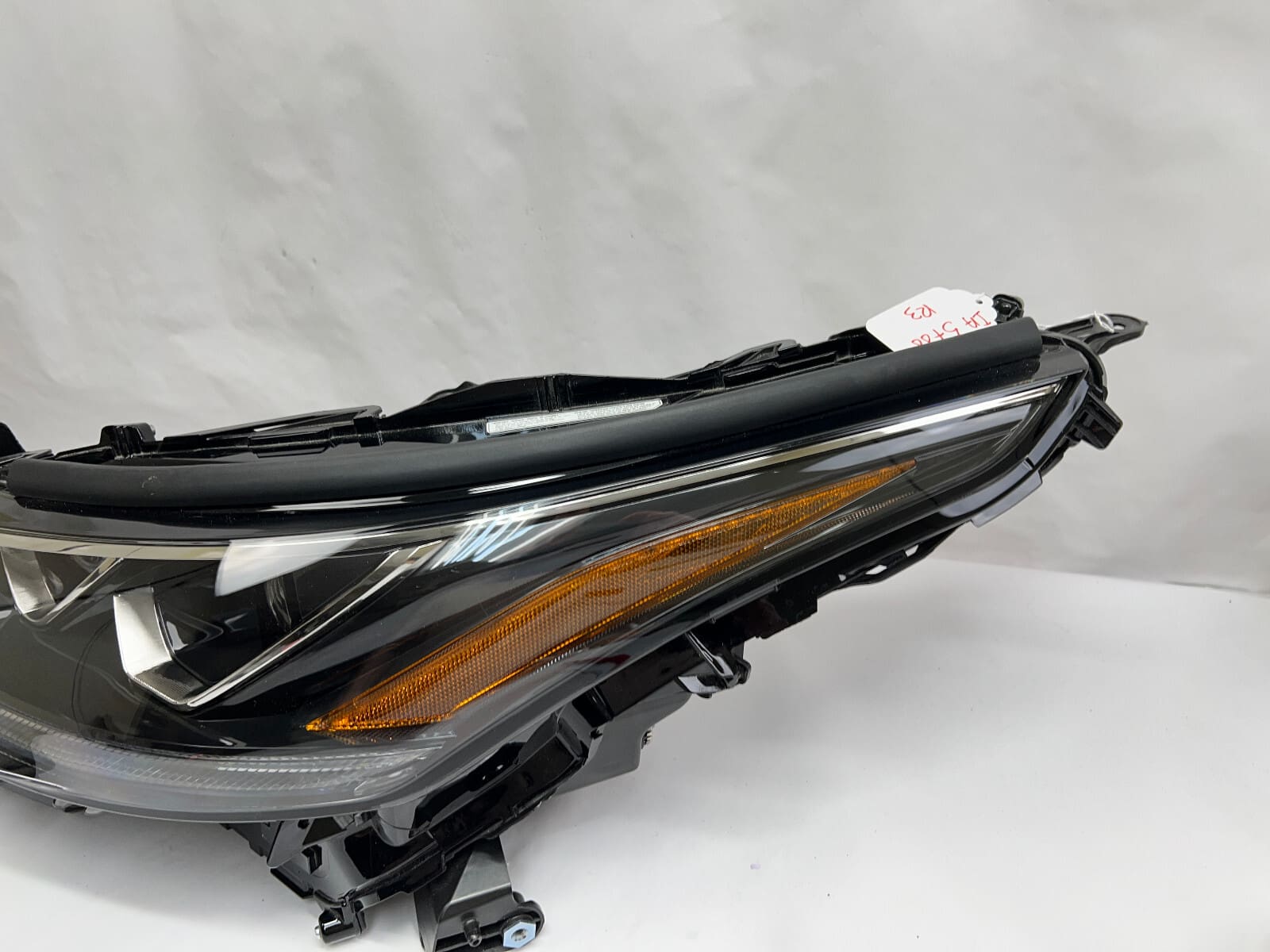 2020 2021 2022 2023 TOYOTA HIGHLANDER LED FRONT LEFT OEM HEADLIGHT 101008A06J - Image 2