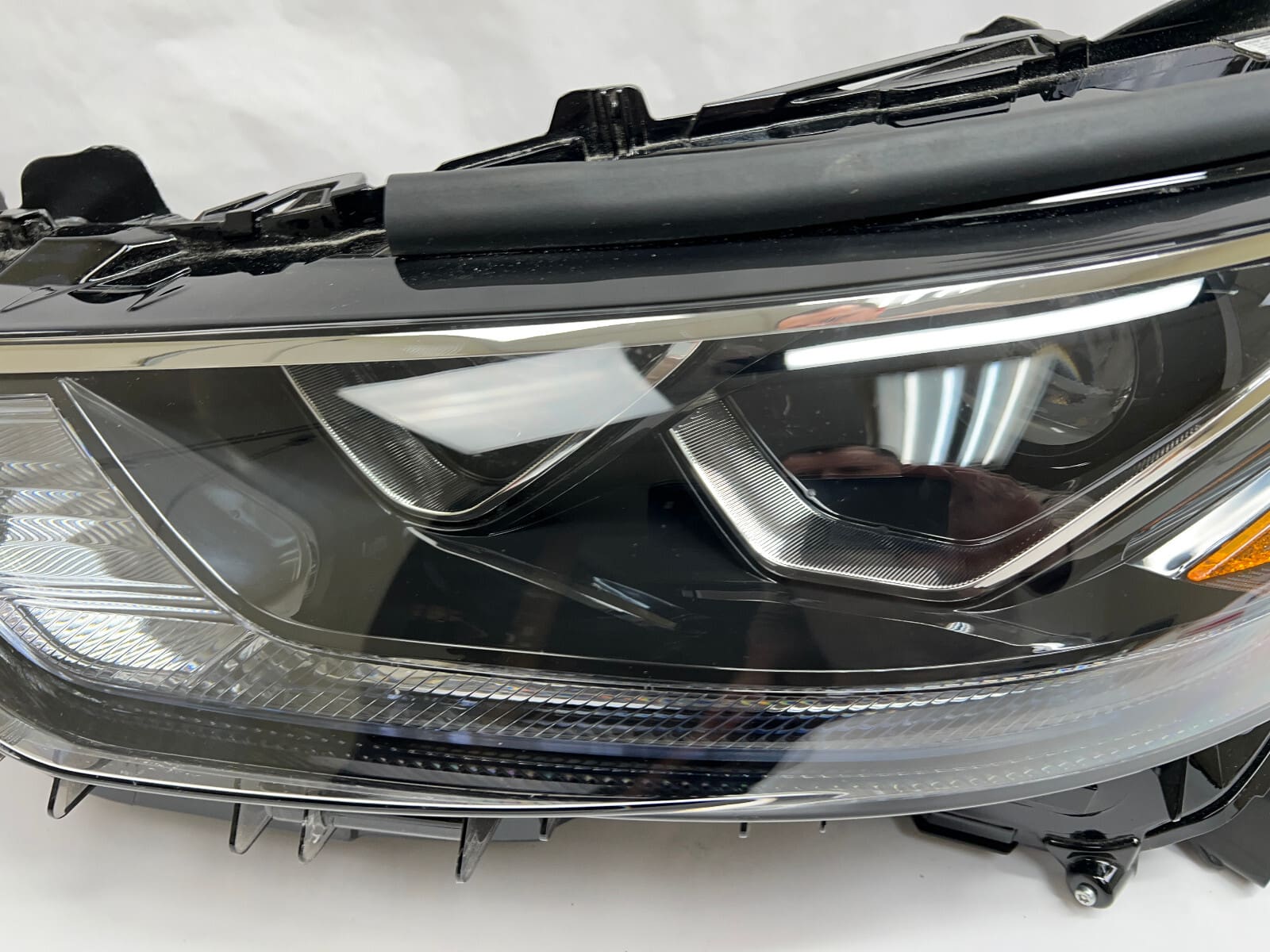 2020 2021 2022 2023 TOYOTA HIGHLANDER LED FRONT LEFT OEM HEADLIGHT 101008A06J - Image 9