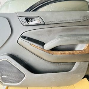 15 2016 2017 2018 2019 2020 TAHOE SUBURBAN YUKON FRONT RIGHT INTERIOR DOOR PANEL