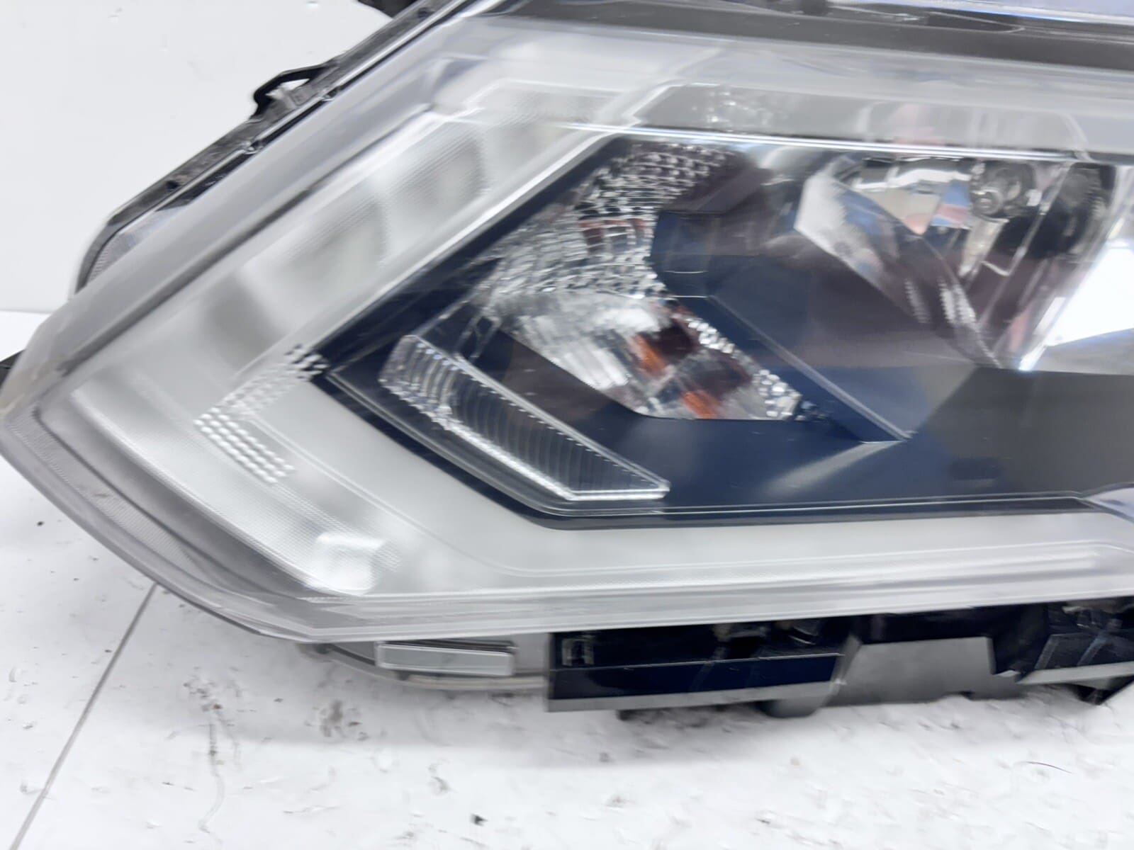 2017 2018 2019 2020 NISSAN ROGUE HALOGEN LED FRONT LEFT OEM HEADLIGHT - Image 13