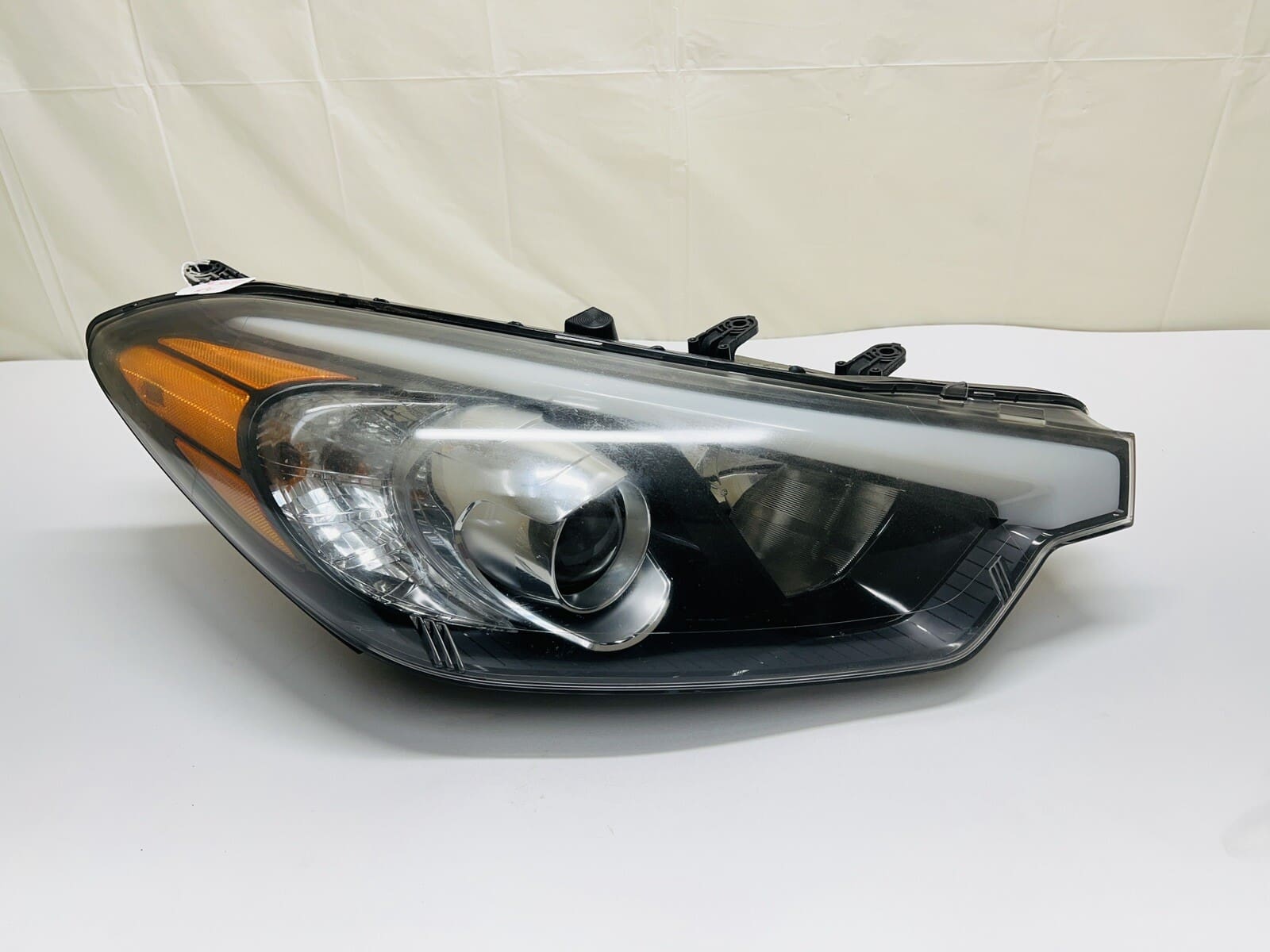 2014 2015 2016 KIA FORTE HALOGEN NO LED RIGHT OEM HEADLIGHT 92102A7200