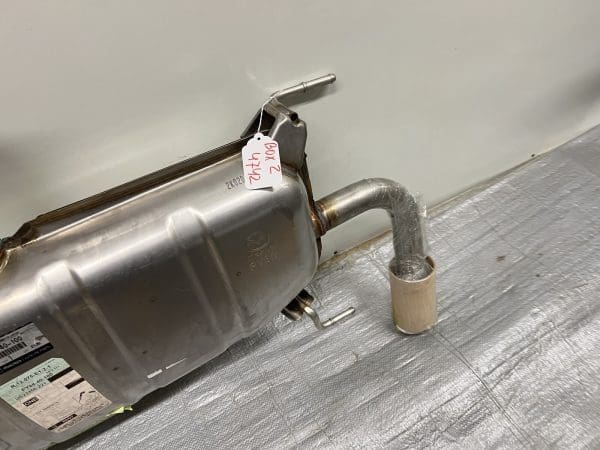 2016 2017 2018 2019 2020 2021 MAZDA CX9 REAR OEM MUFFLER EXHAUST py88-40-100 - Image 4