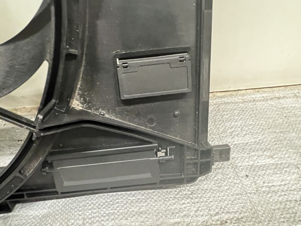 2019 2020 2021 2022 2023 VOLVO XC40 HYBRID OEM RADIATOR COOLING FAN - Image 6