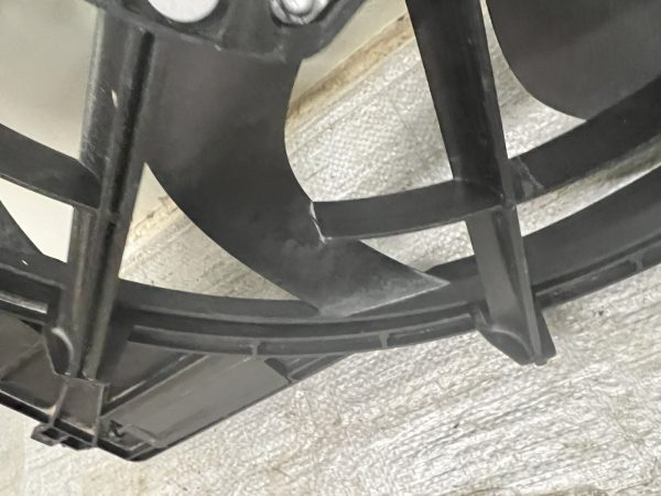 2019 2020 2021 2022 2023 VOLVO XC40 HYBRID OEM RADIATOR COOLING FAN - Image 13