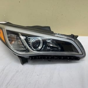 NICE 92102-C2000 2015 2016 2017 HYUNDAI SONATA HALOGEN FRONT RIGHT OEM HEADLIGHT