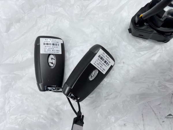 OEM 81900S2d00 2019-2023 Hyundai Sant Fe Cylinder And Keys Ignition Lock - Image 10