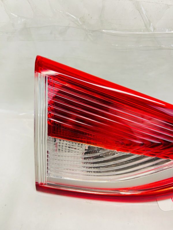 2013 2014 2015 2016 FORD ESCAPE REAR LEFT INNER OEM TAIL LIGHT - Image 2