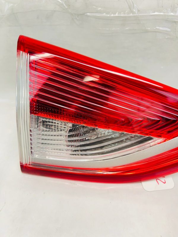 2013 2014 2015 2016 FORD ESCAPE REAR LEFT INNER OEM TAIL LIGHT - Image 3