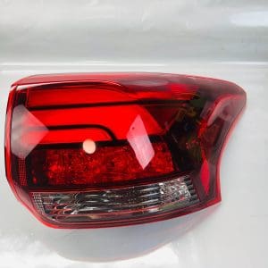 MINT 2016 2017 2018 2019 2020 MITSUBISHI OUTLANDER LED REAR RIGHT OEM TAIL LIGHT