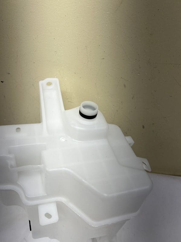 2013 2014 2015 2016 2017 2018 2019 TOYOTA RAV4 WASHER FLUID RESERVOIR - Image 3