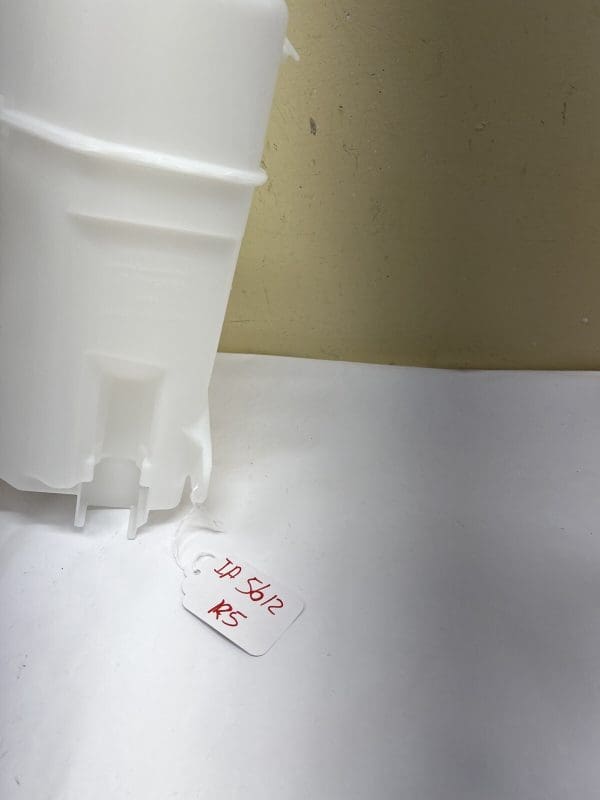 2013 2014 2015 2016 2017 2018 2019 TOYOTA RAV4 WASHER FLUID RESERVOIR - Image 9