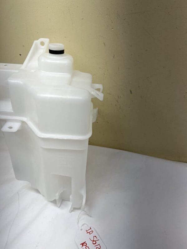 2013 2014 2015 2016 2017 2018 2019 TOYOTA RAV4 WASHER FLUID RESERVOIR - Image 10
