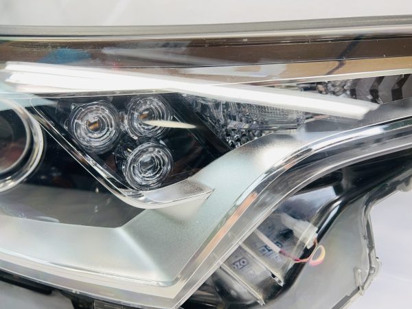 2017 2018 2019 TOYOTA CHR CH-R HALOGEN LED FRONT RIGHT OEM HEADLIGHT PASSENGER - Image 4