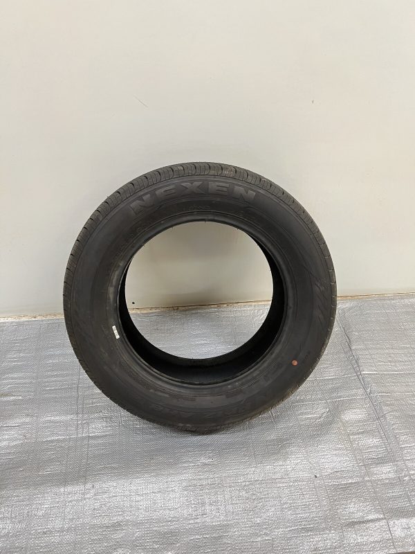 NEXEN TIRE N PRIZ AH8 . 205/65R16. New Tire. 205 65 16. 205/65/16.  95H