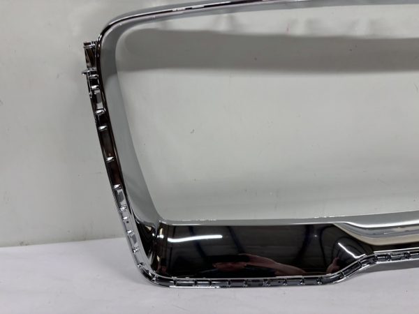 OEM 2018 2019 2020 2021 LINCOLN NAVIGATOR FRONT GRILLE MOLDING TRIM  jl7z8419aa - Image 9