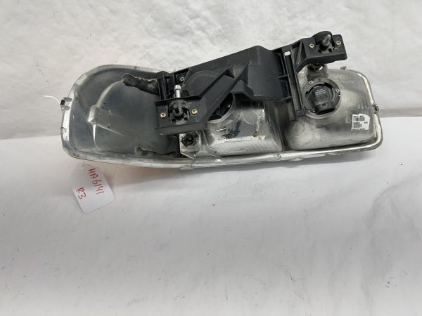 1999-2001 2002 2003 2004 2005 2006 Gmc Sierra Gmc Yukon Front Left Headlight - Image 13