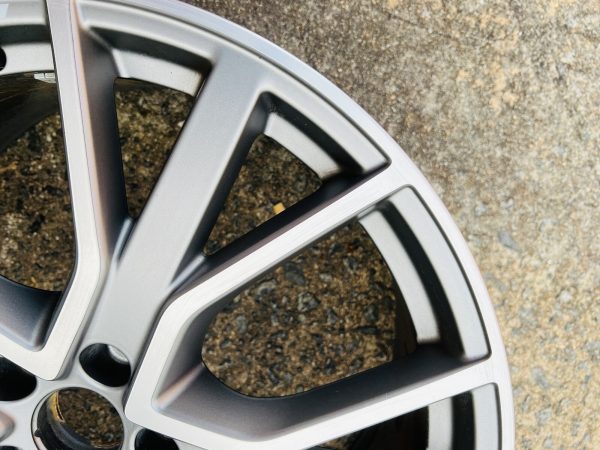 ⭐️. 4K0601025AB AUDI A6 S6 AUDI SPORT 20 Inch Wheel Oem Genuine 8.5Jx20 H2 ET43 - Image 4