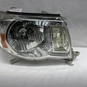 84086139  2016 2017 2018 BUICK ENVISION LID REAR RIGHT INNER OEM TAIL LIGHT