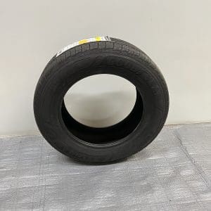 GOOD YEAR ASSURANCE MAXLIFE. 215/60R16. New Tire. 215 60 16.  215/60/16. 95V.