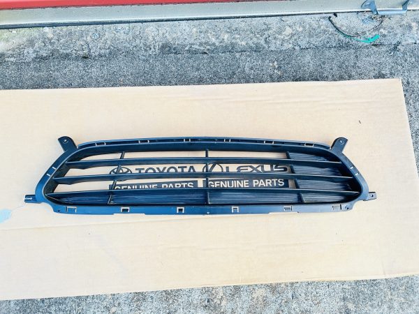 2011 2012 2013 2014 2015 2016 2017 HYUNDAI ACCENT FRONT OEM GRILLE 86561-1R010