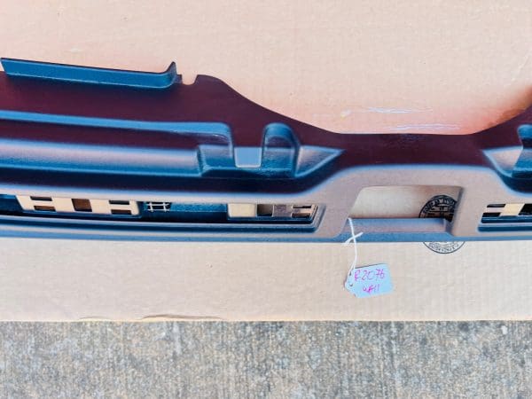2018 2019 2020 2021 2022 VOLVO XC40 Rear Tailgate Sill Plate  Lid Lock 31440884 - Image 5