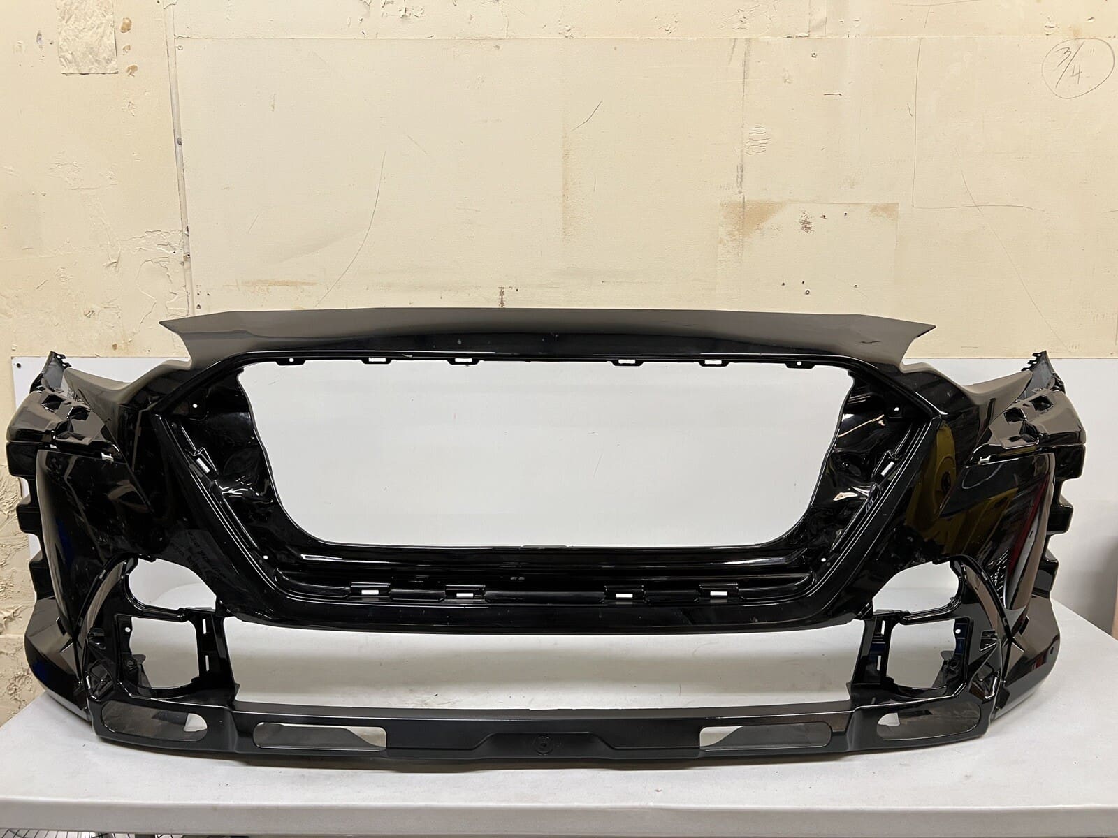 2023 2024 2025 SUBARU OUTBACK FRONT OEM BUMPER COVER GENUINE 57704an02a BLACK
