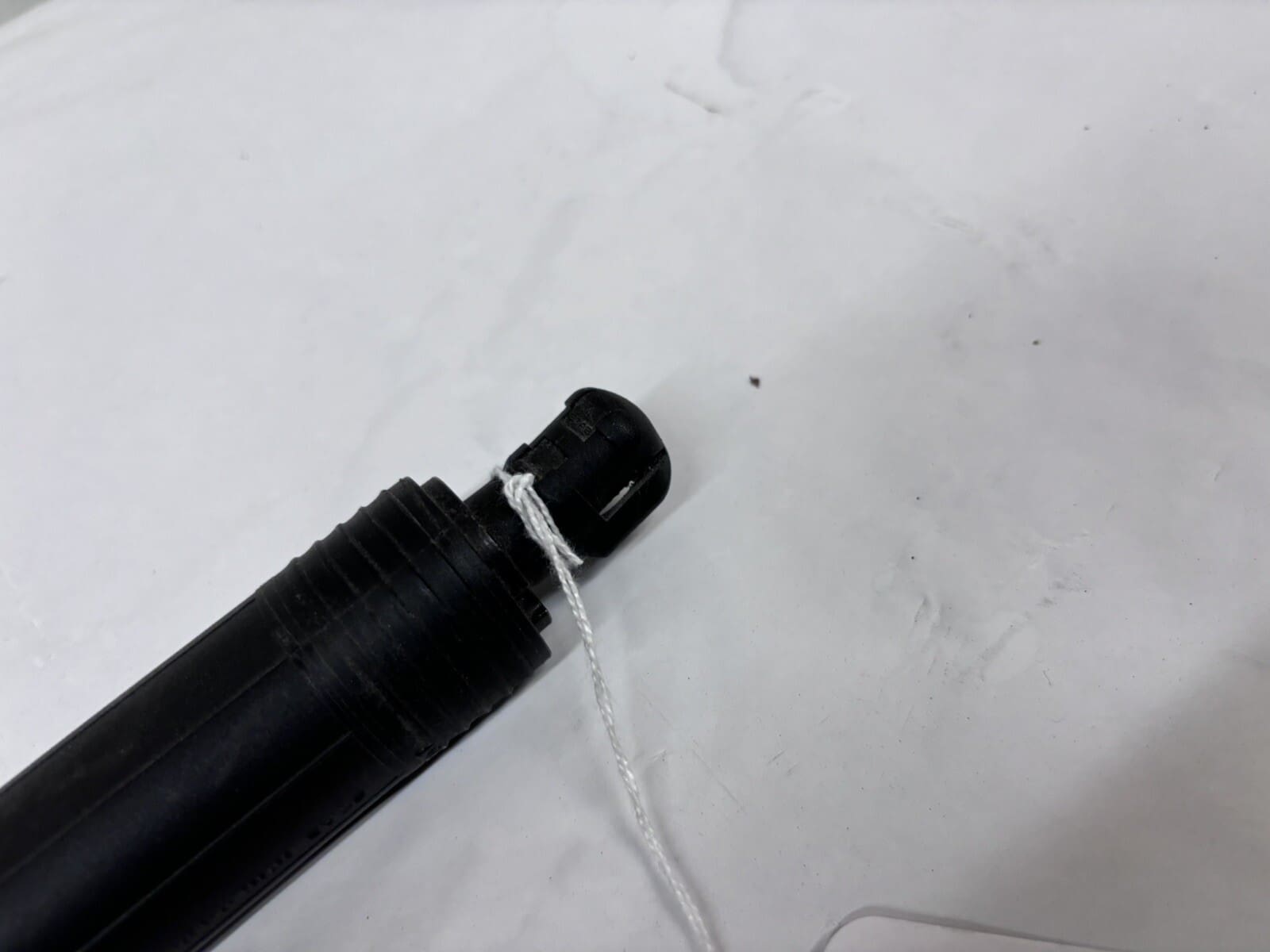 OEM 2015-2016 2017 2018 PORSCHE CAYENN REAR RH LF LIFTGATE STRUT 7p5827851m - Image 11