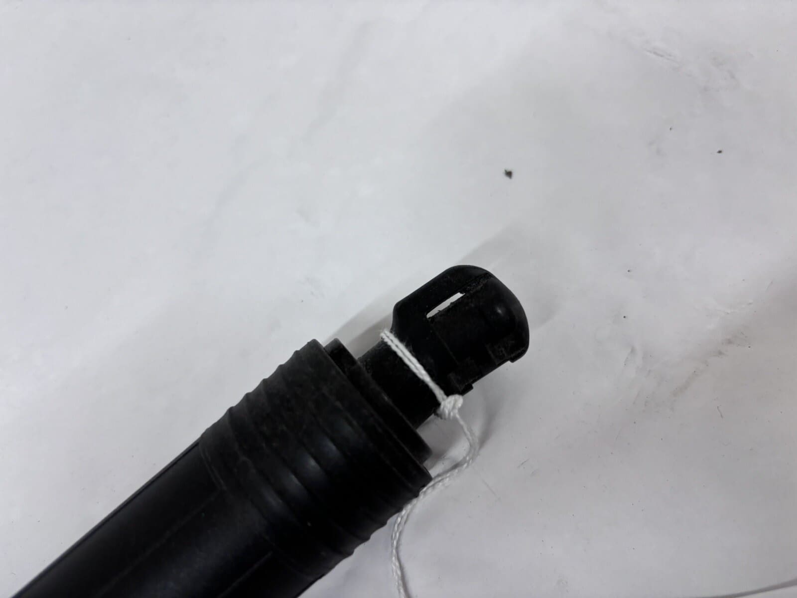 OEM 2015-2016 2017 2018 PORSCHE CAYENN REAR RH LF LIFTGATE STRUT 7p5827851m - Image 12