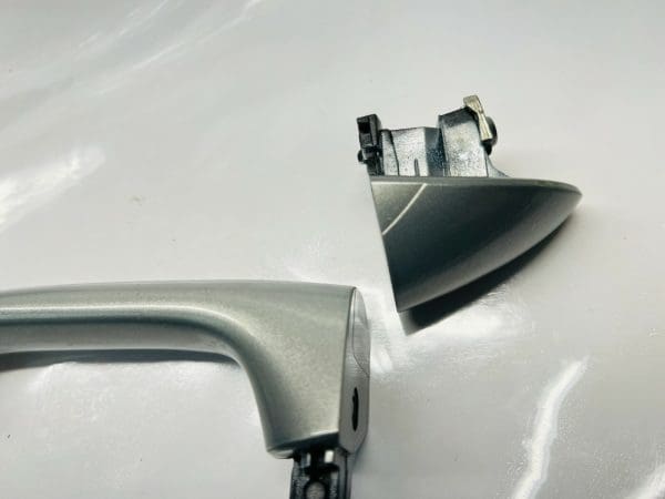 A1647660201 2006-2011 MERCEDES W164 ML500 ML350 FRONT RIGHT OEM DOOR HANDLE - Image 6