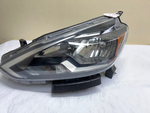 2016 2017 2018 2019 NISSAN SENTRA HALOGEN FRONT LEFT OEM HEADLIGHT - Image 2