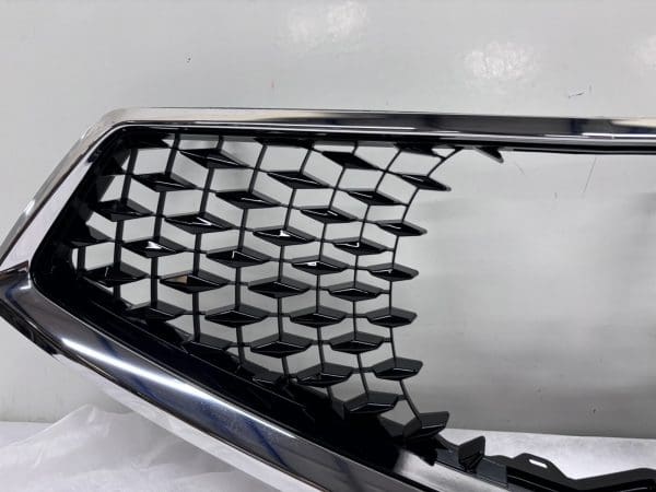 OEM MINT 2017 2018 2019 2020  ACURA MDX BLACK FRONT OEM GRILLE GENUINE - Image 7