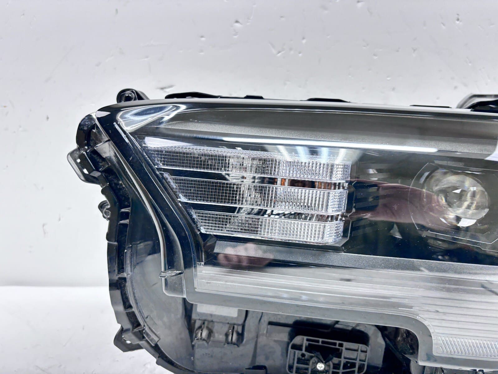 NICE 2024 2025 TOYOTA TACOMA LED FRONT LEFT OEM HEADLIGHT - Image 4