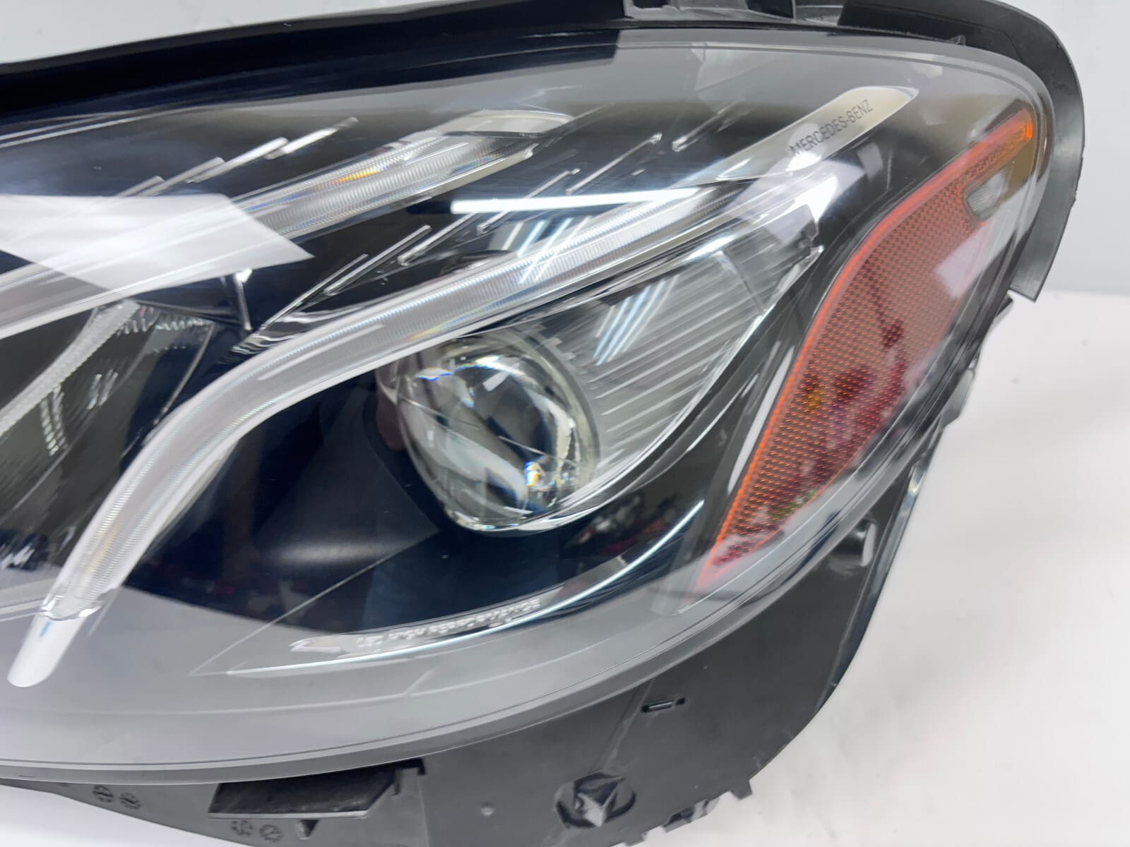 2017 2018 2019 2020 MERCEDES E CLASS LED E300 E400 FRONT LEFT OEM HEADLIGHT - Image 4