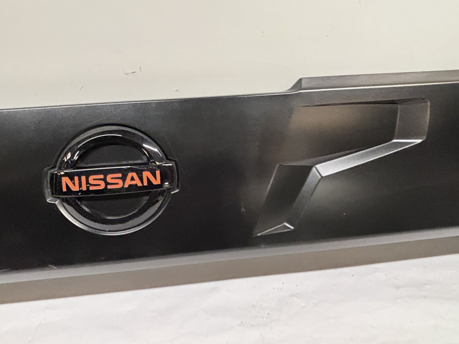 2019-2021 2022 2023 NISSAN TITAN PRO4X REAR OEM TAILGATE APPLIQUE MOLDING TRIM - Image 8